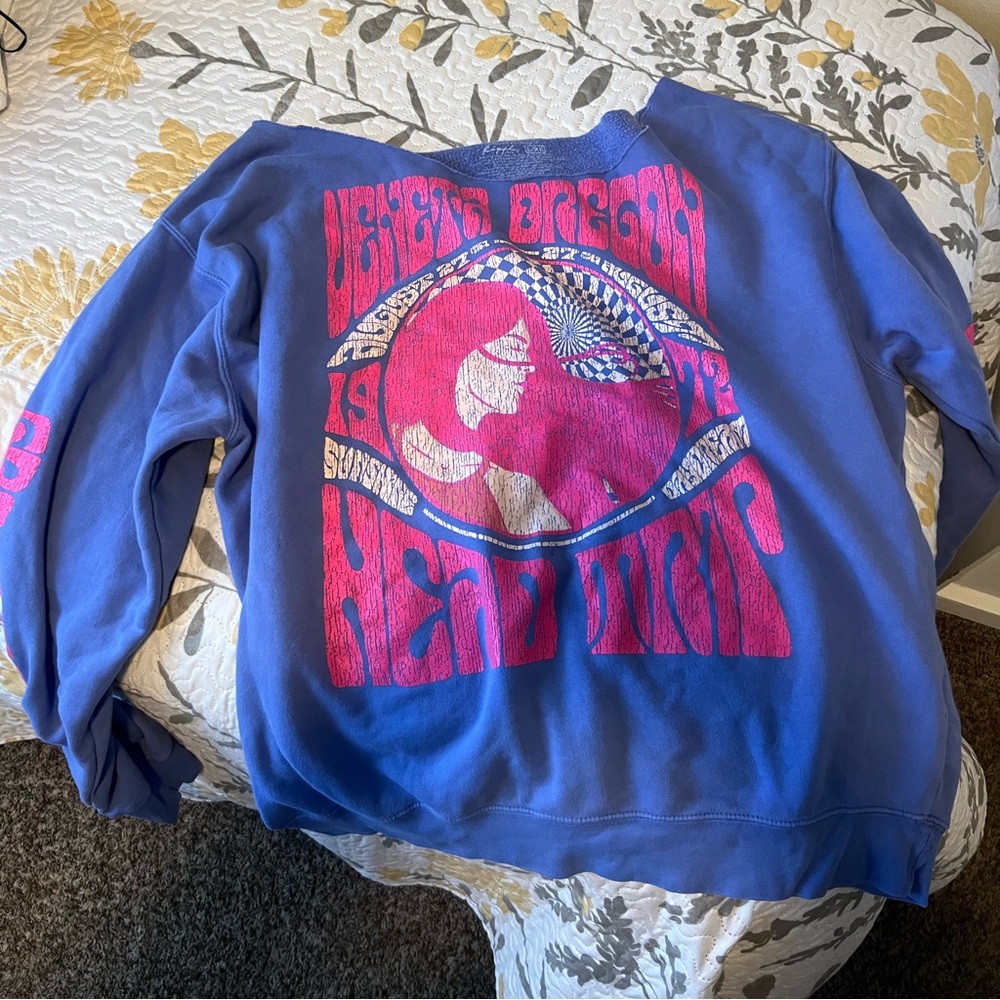 Urban outfitters crewneck